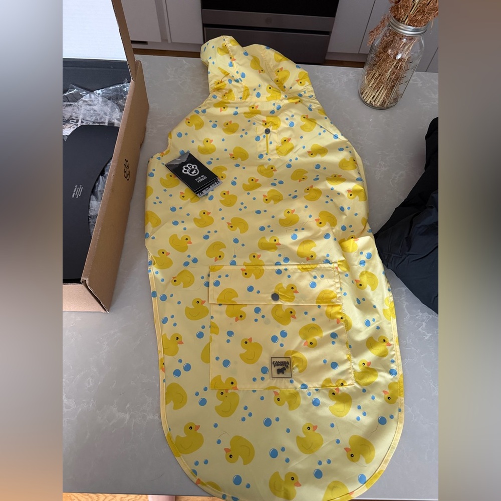 Canada Pooch Size 28 Yellow Duck Print Dog Raincoat